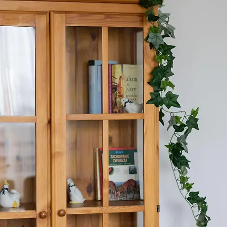 In Ochota With Balcony Near Szczesliwicki Park By Renters شقة