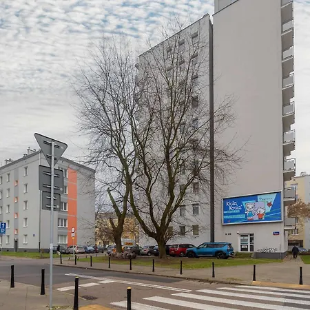 In Ochota With Balcony Near Szczesliwicki Park By Renters *