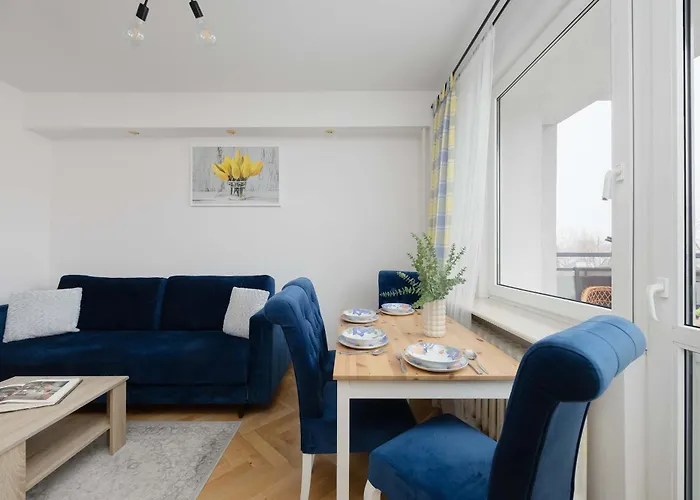 In Ochota With Balcony Near Szczesliwicki Park By Renters 公寓 华沙