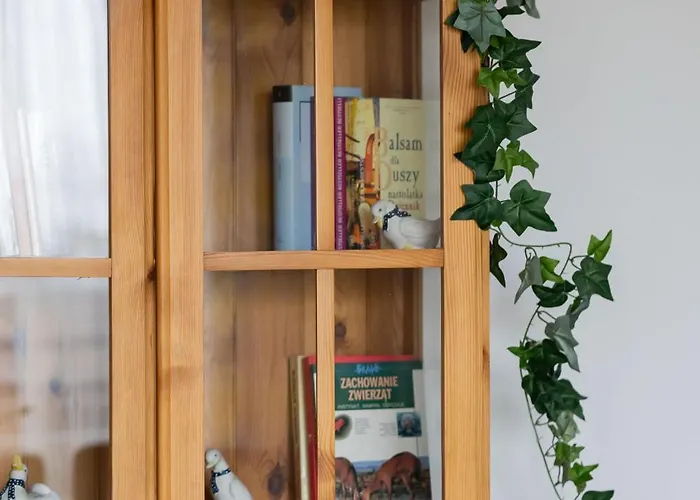 In Ochota With Balcony Near Szczesliwicki Park By Renters 公寓