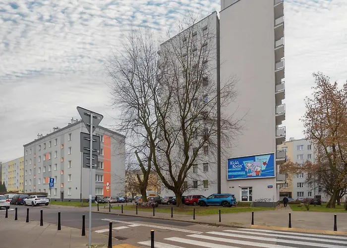 In Ochota With Balcony Near Szczesliwicki Park By Renters *