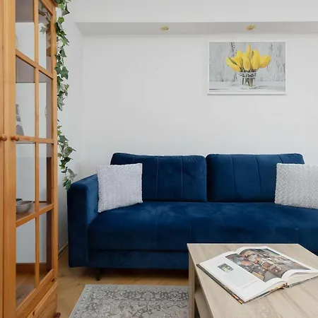 Apartamento In Ochota With Balcony Near Szczesliwicki Park By Renters *