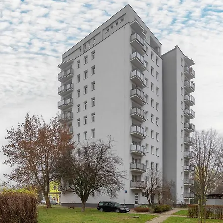 In Ochota With Balcony Near Szczesliwicki Park By Renters Apartamento *